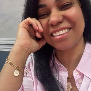 Meet your Posher, Beatriz